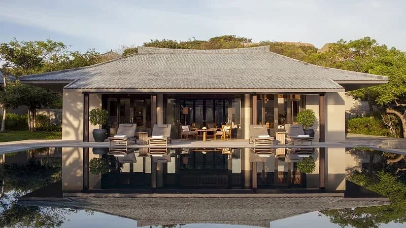 Ocean Pool Villa