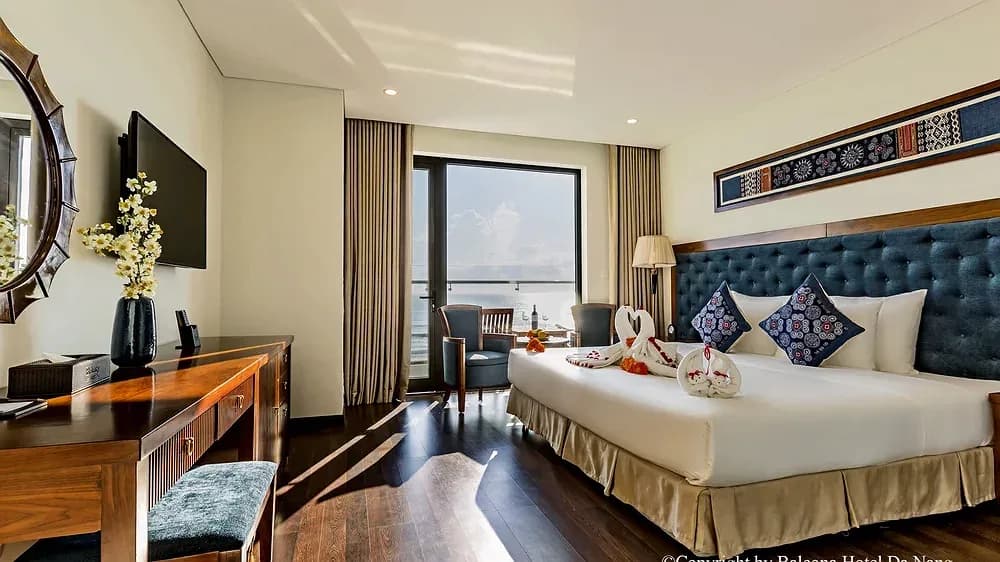 Deluxe Double - Ban công hướng biển