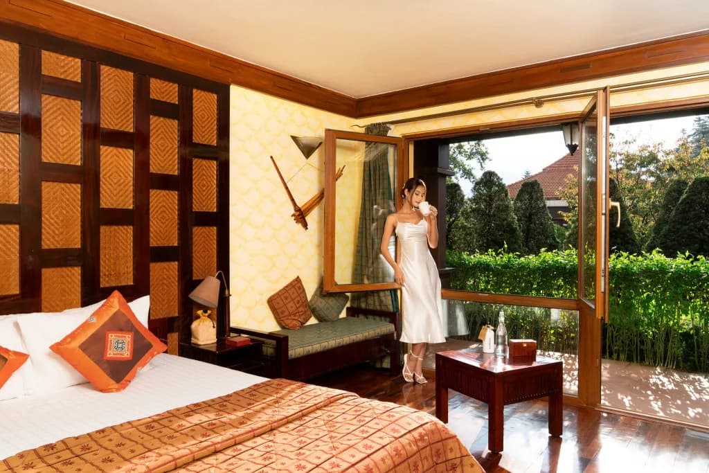Deluxe – Ban công vườn
