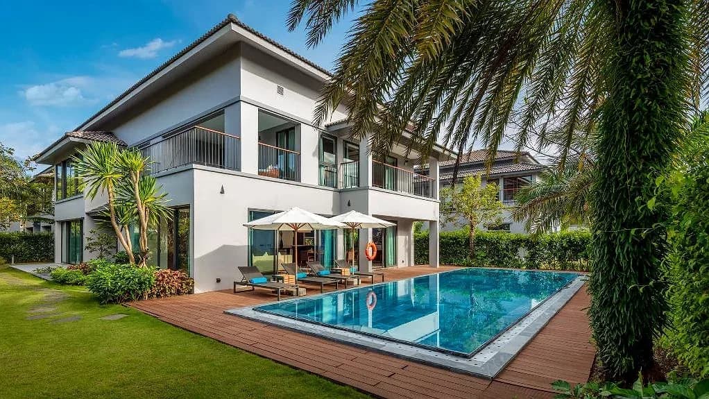 Beachfront Villa – 5 Phòng Ngủ