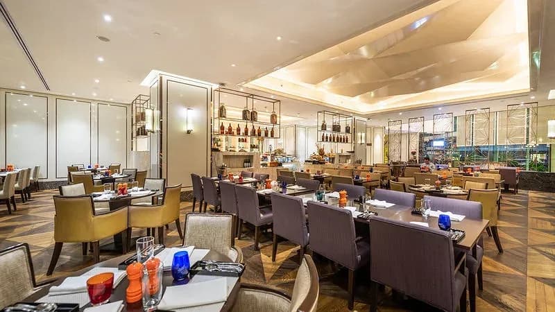 Nhà hàng buffet quốc tế
