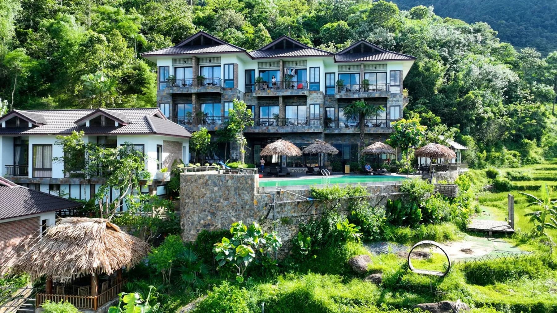 Central Hills Pù Luông Resort 5