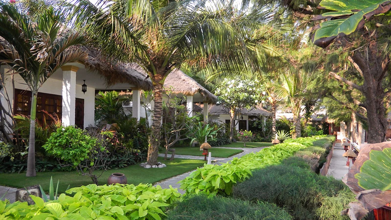 Cham Villas Boutique Resort 4
