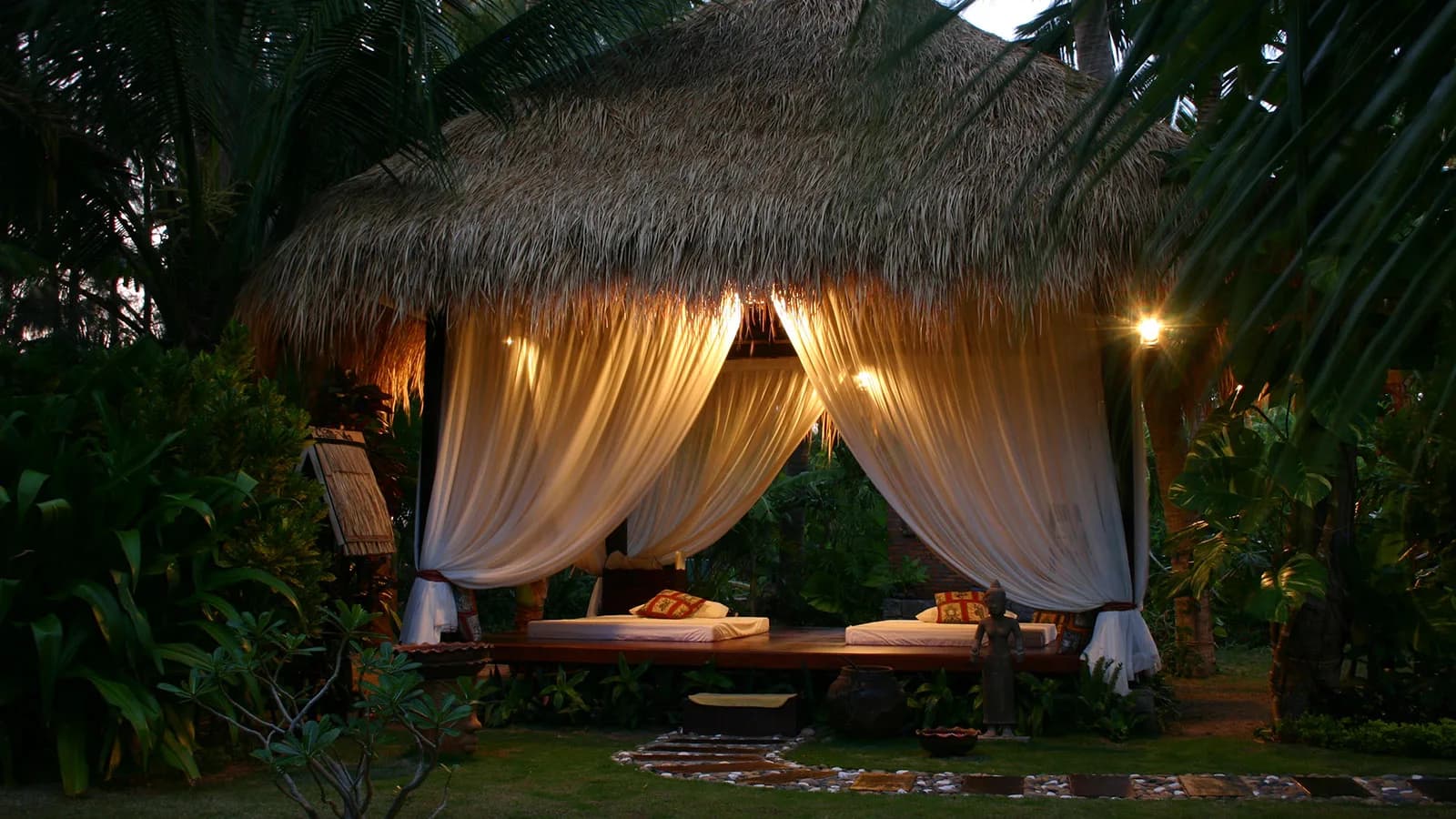 Cham Spa giữa vườn nhiệt đới