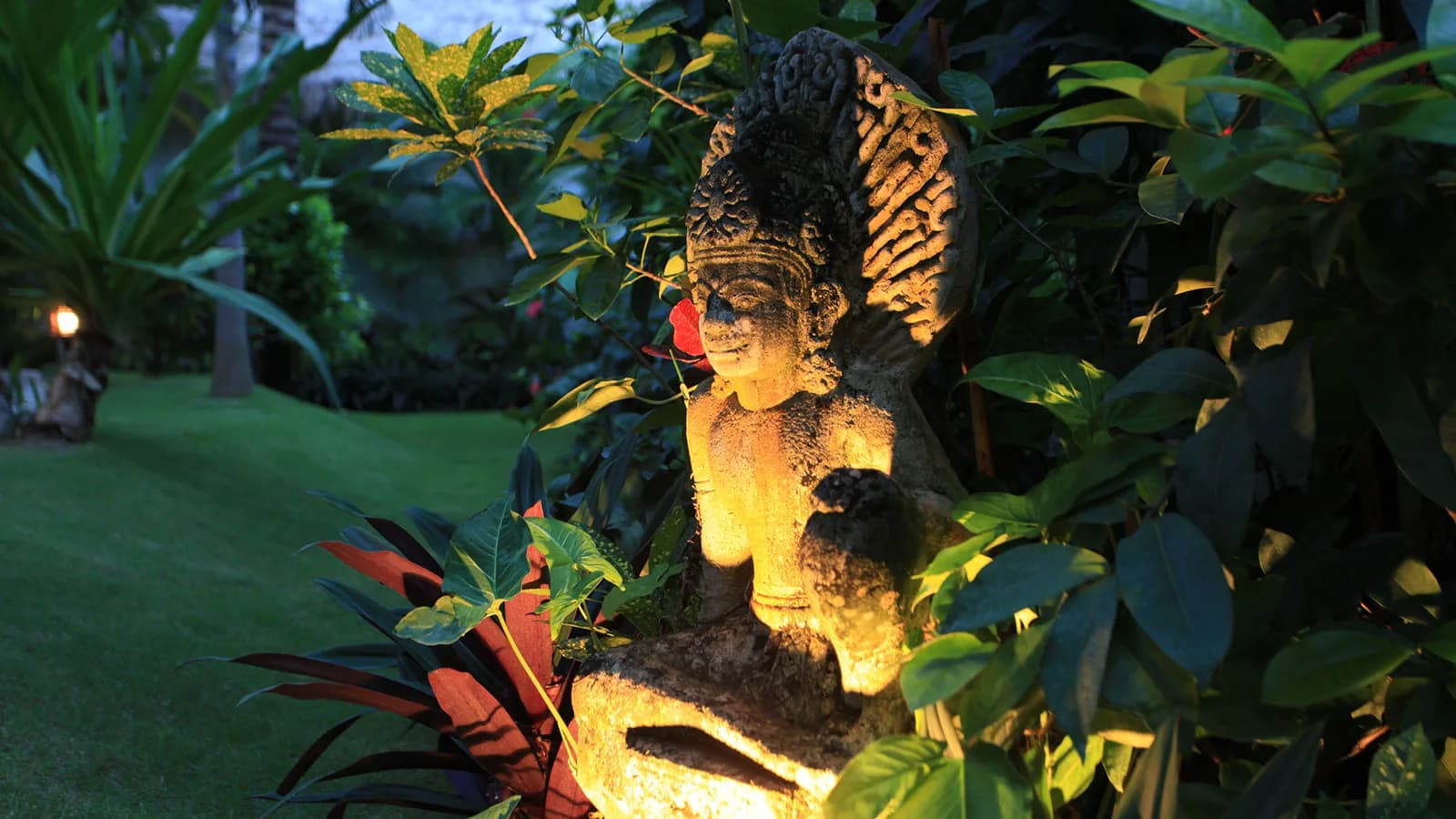 Vườn tượng Chăm-pa