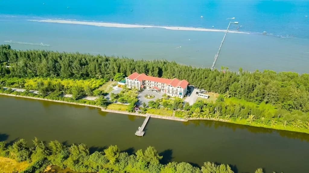 Cồn Đen Resort