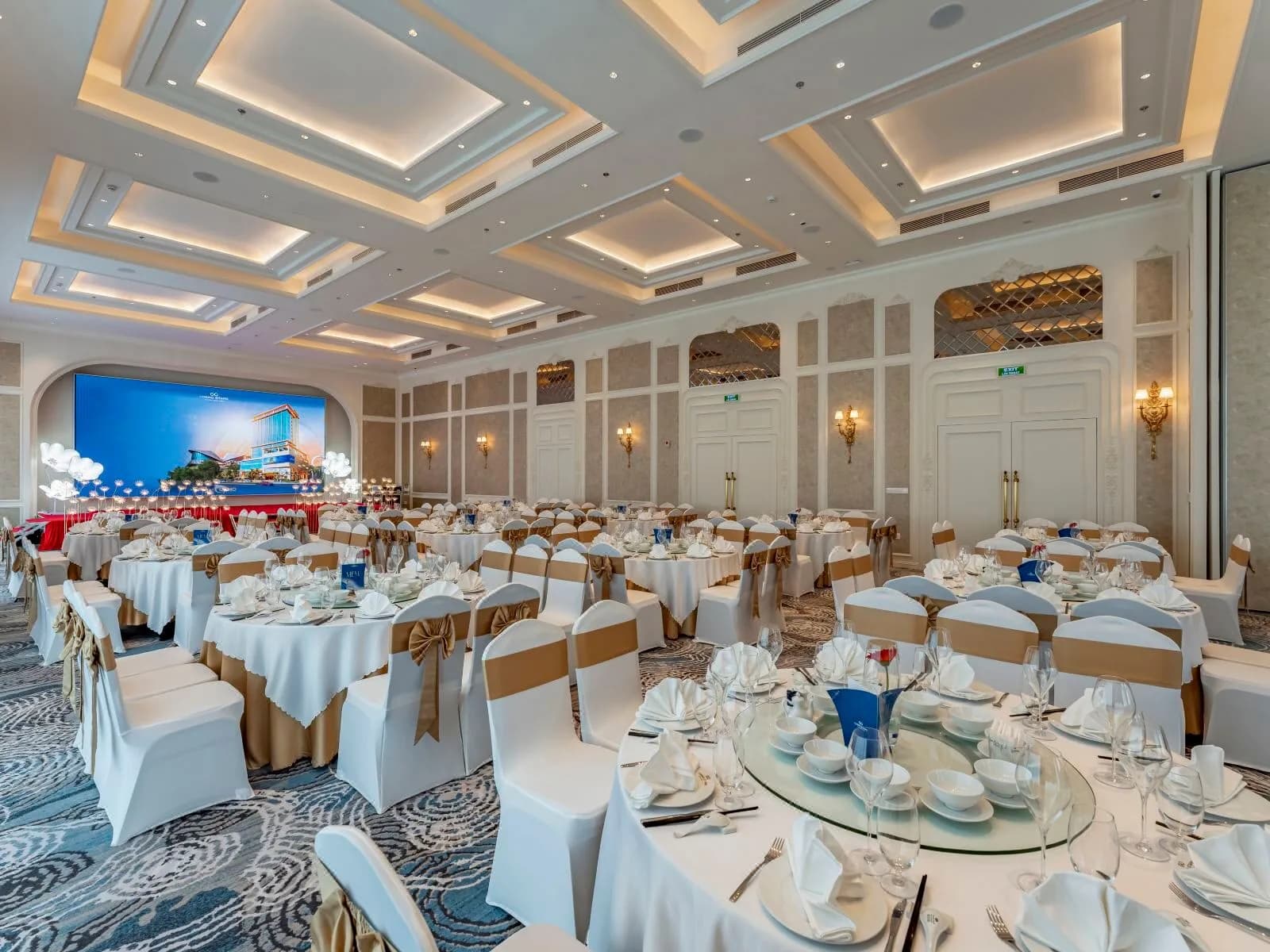 Ball Room hội nghị & tiệc cưới