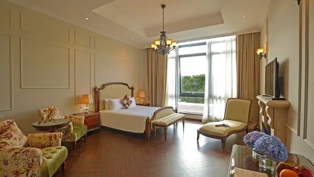 LaRose Villa