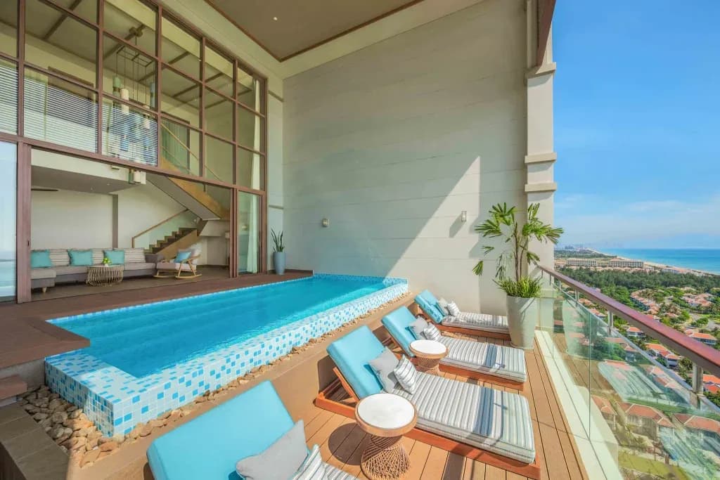 Three Bedroom Presidential Pool Loft