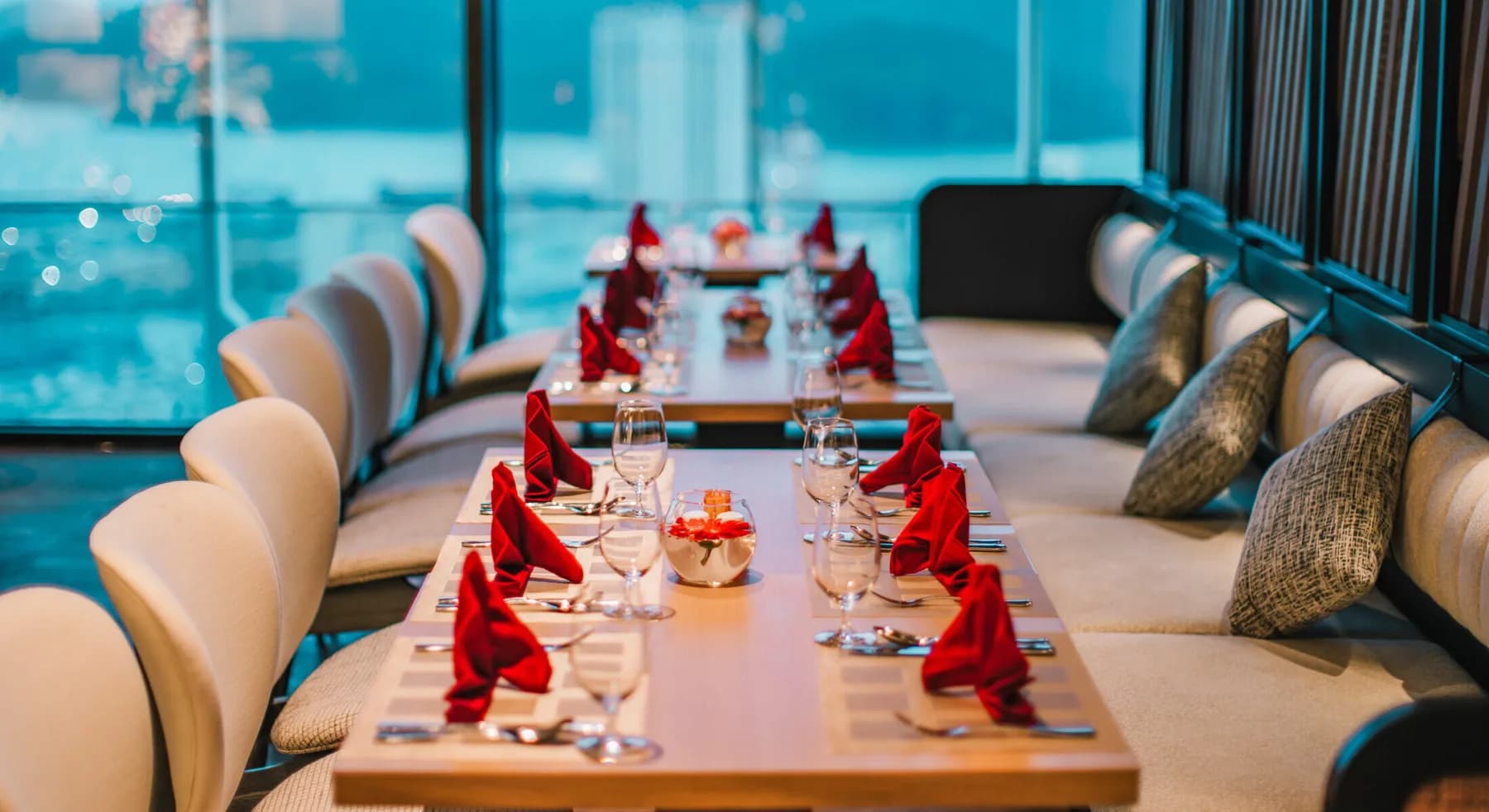 Fine dining hướng biển