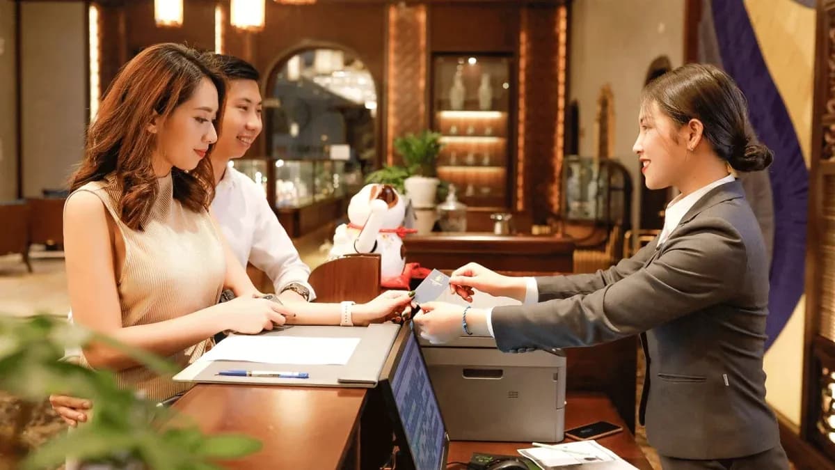 Lễ tân & dịch vụ 24/7