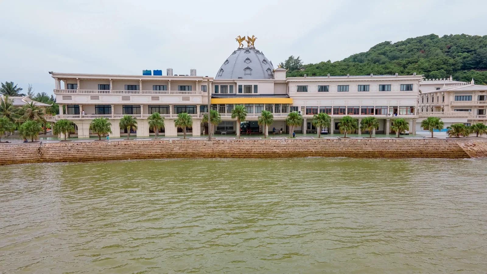 Hòn Dấu Resort