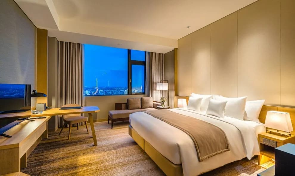 Premier Room