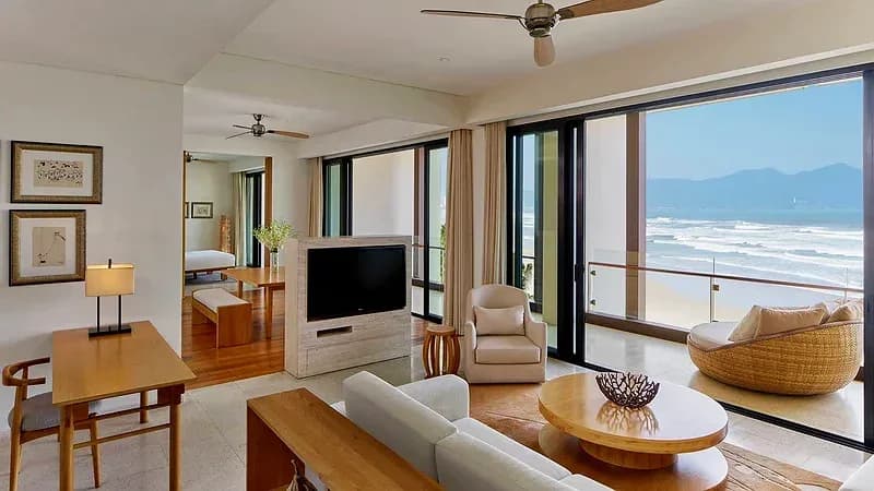 Regency Suite
