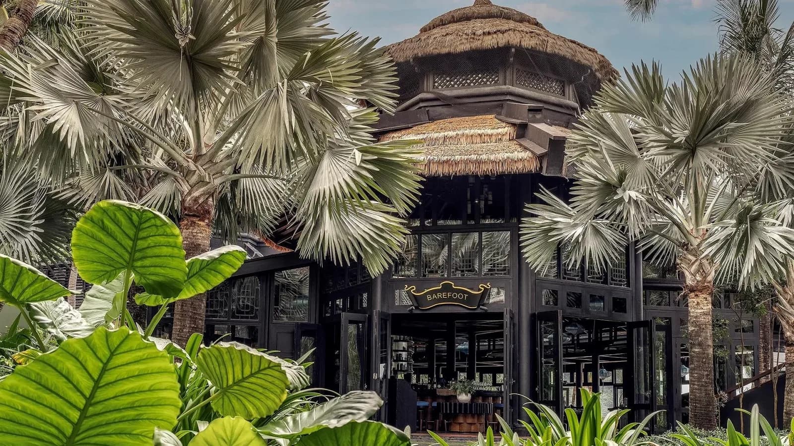 Barefoot Beach Bar