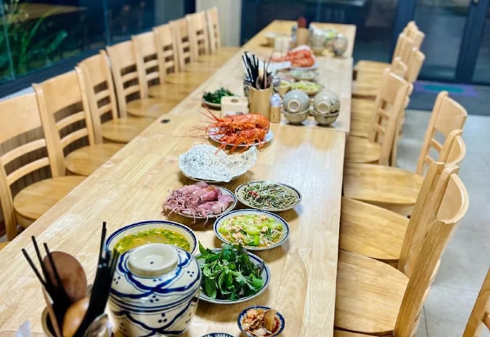 Hải sản tươi Cẩm Nhượng