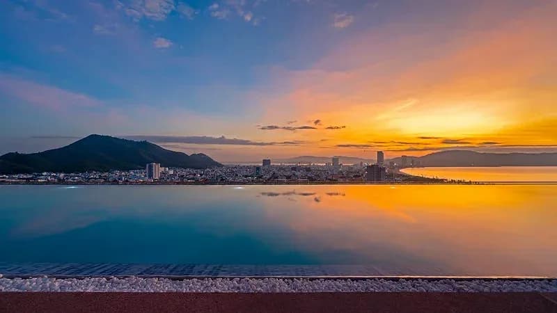 Hồ bơi vô cực trên mây