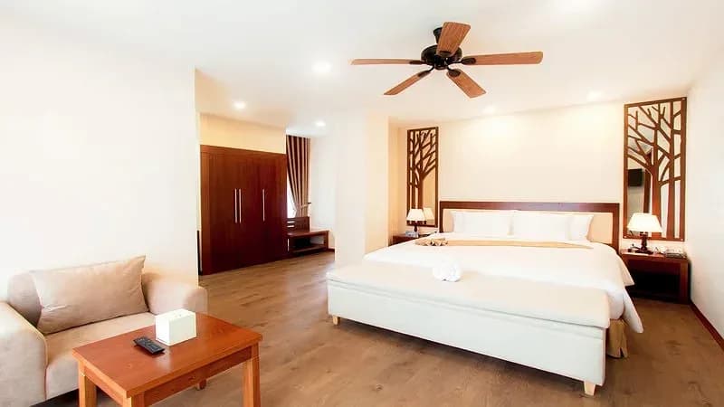 Executive Suite