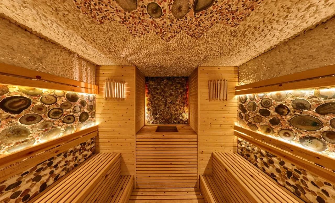 Le Menard Spa đá muối Himalaya