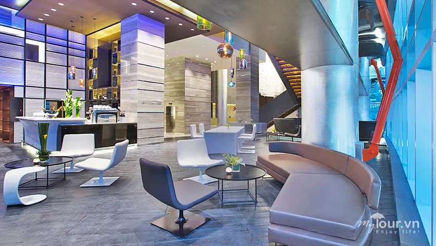 Latitude Bar & Lounge
