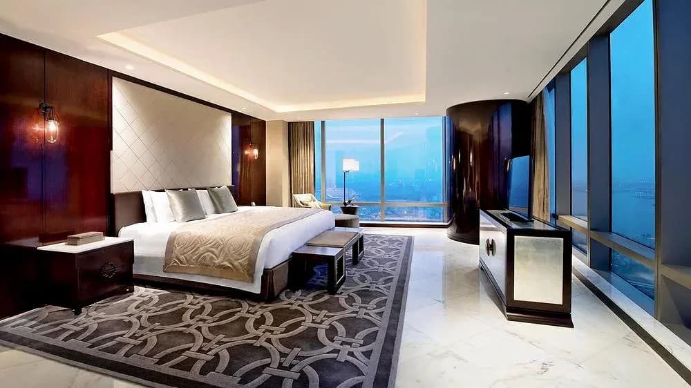 Premier Suite