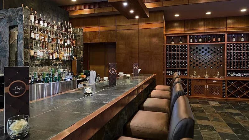 Oggi Wine Bar