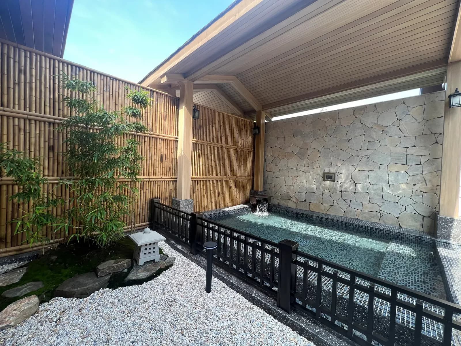 Garden Onsen Villa - Bồn khoáng ngoài trời