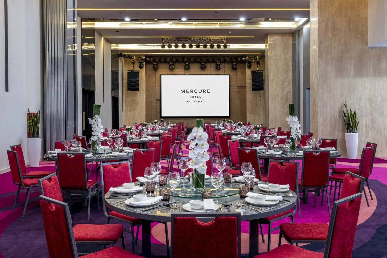Le Chan Ballroom