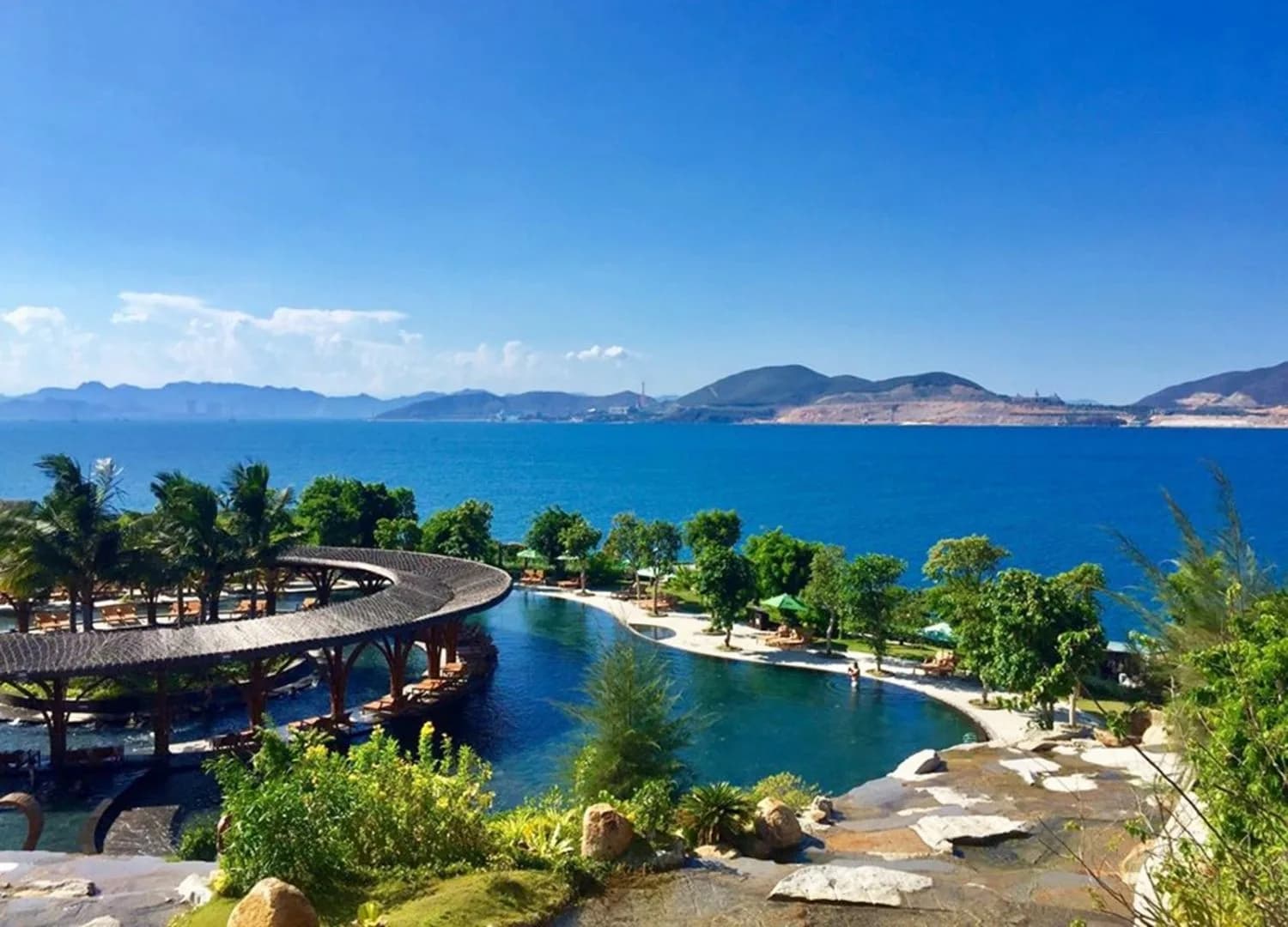 MerPerle Hòn Tằm Resort