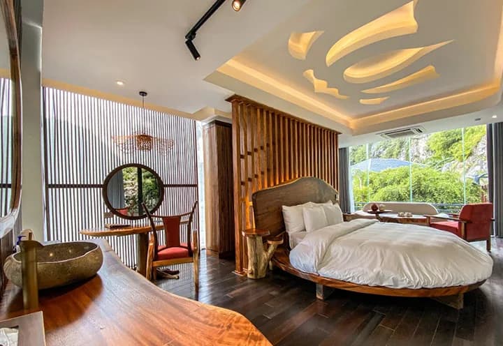 Suite Hướng Núi