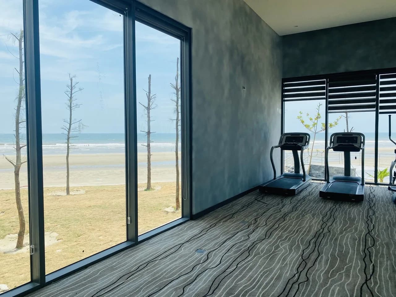 Phòng tập Gym hướng biển