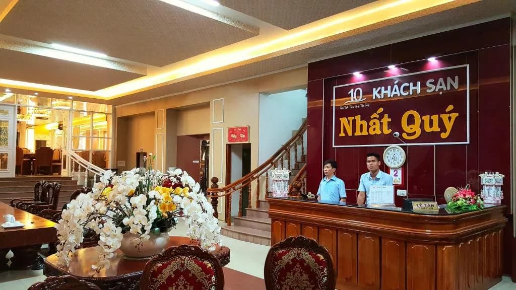 Lễ tân 24/7