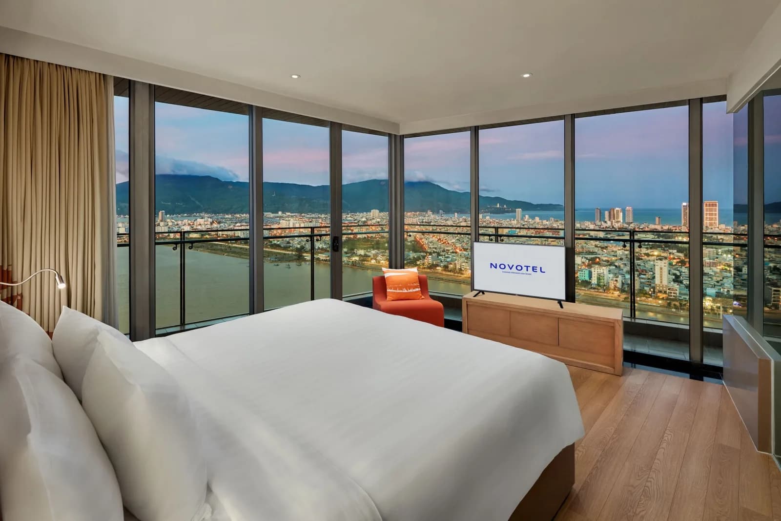 Novotel Suite