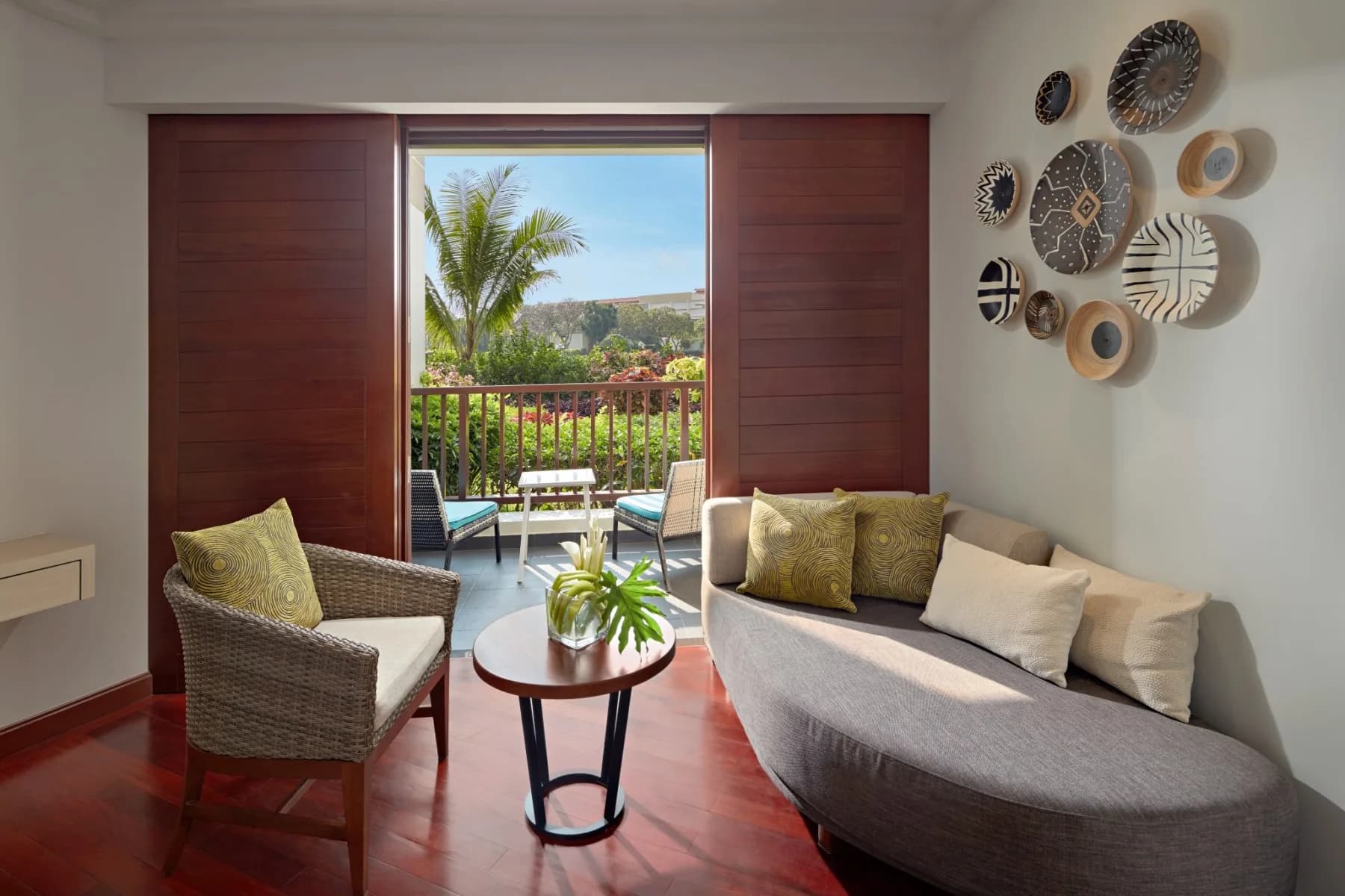 Superior Room – Hướng vườn