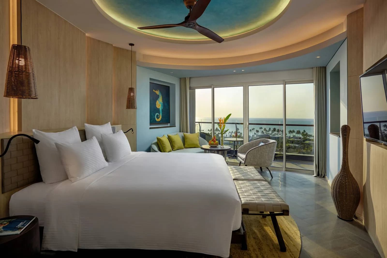 Premium Deluxe King Hướng Biển
