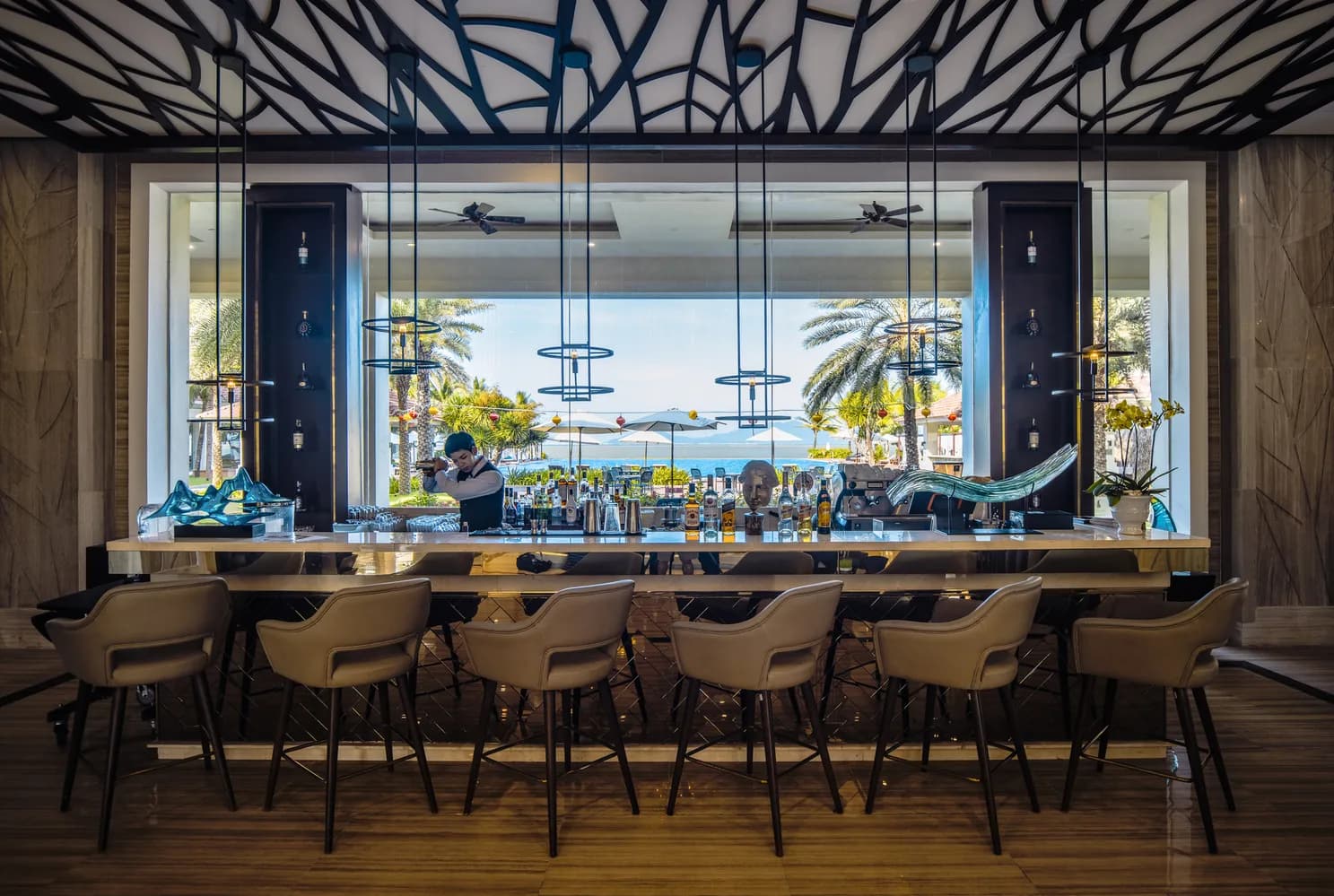 Ẩm thực & Bar bên biển