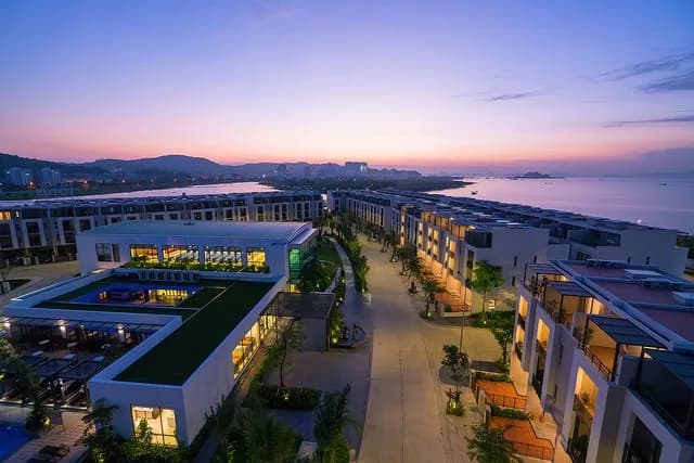 Royal Lotus Halong Resort & Villas