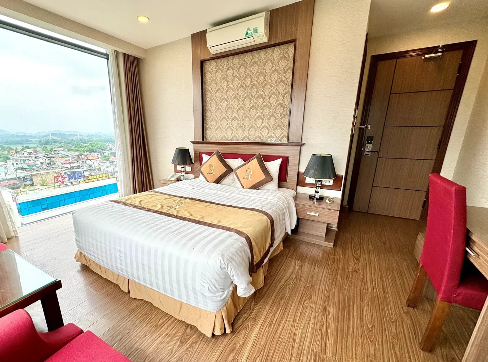 Staycation cuối tuần
