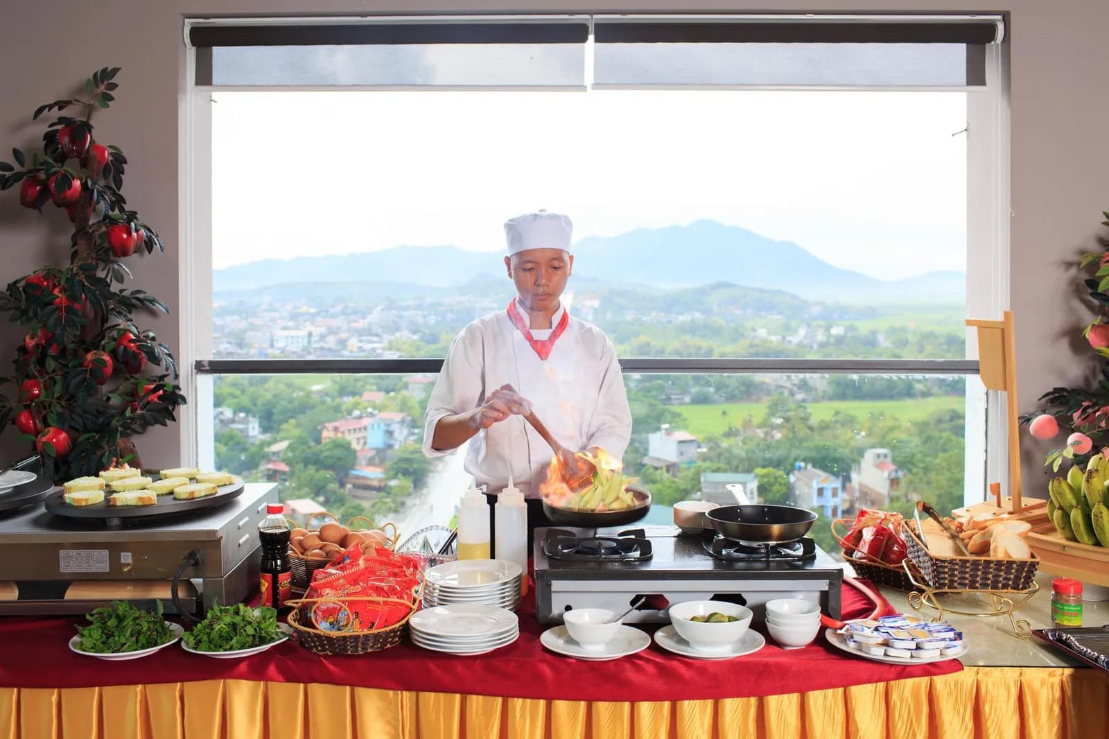 Buffet & ẩm thực đa dạng