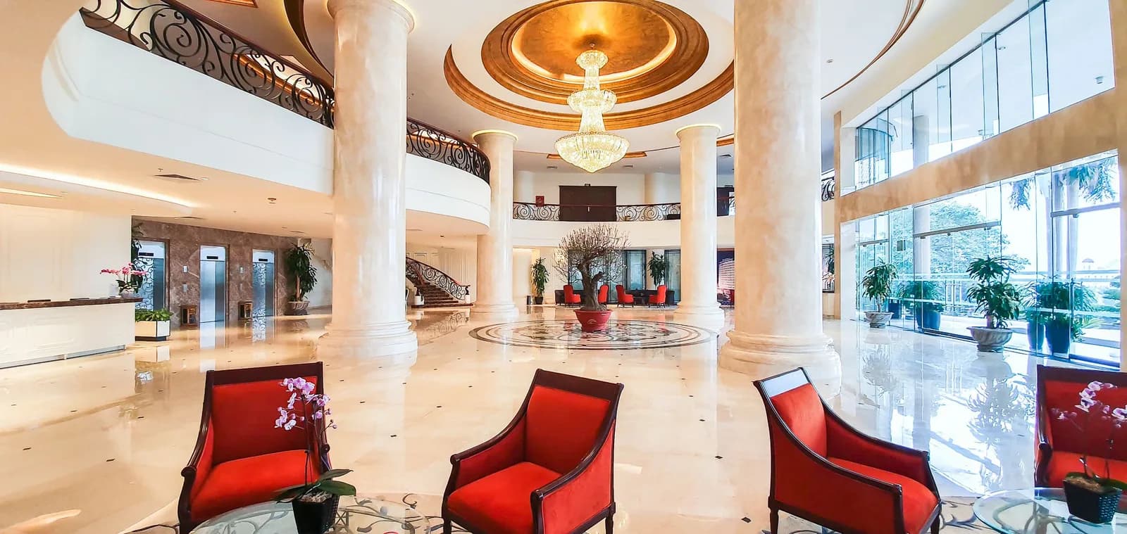 Saigon Halong Hotel 5