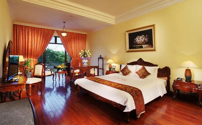 Executive Suite