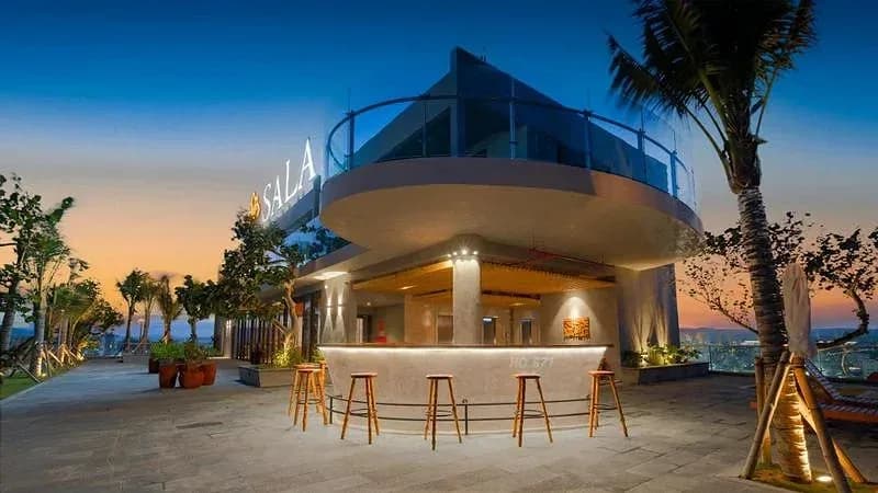 Rooftop Bar SALA No.57