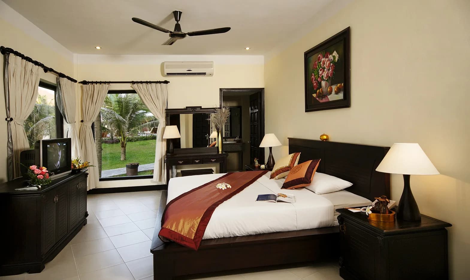 Villa Beach Front