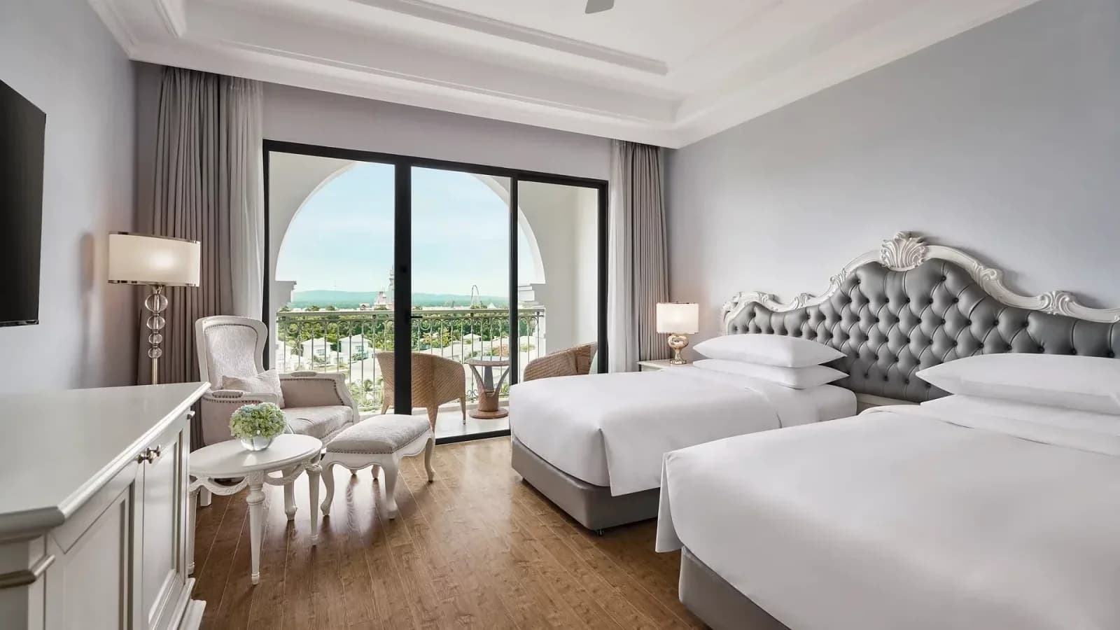 Deluxe Twin Hướng Vườn