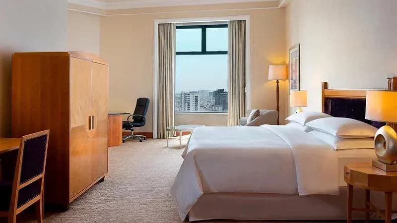 Grand Tower Suite