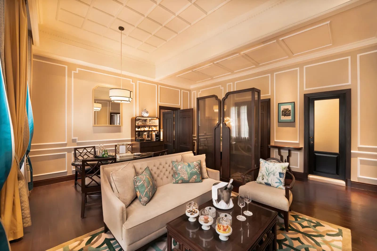 Graham Greene Suite - Heritage Wing