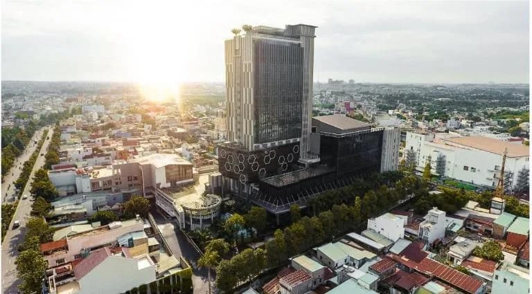 The Mira Central Park Hotel