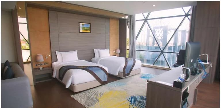 Premier Room