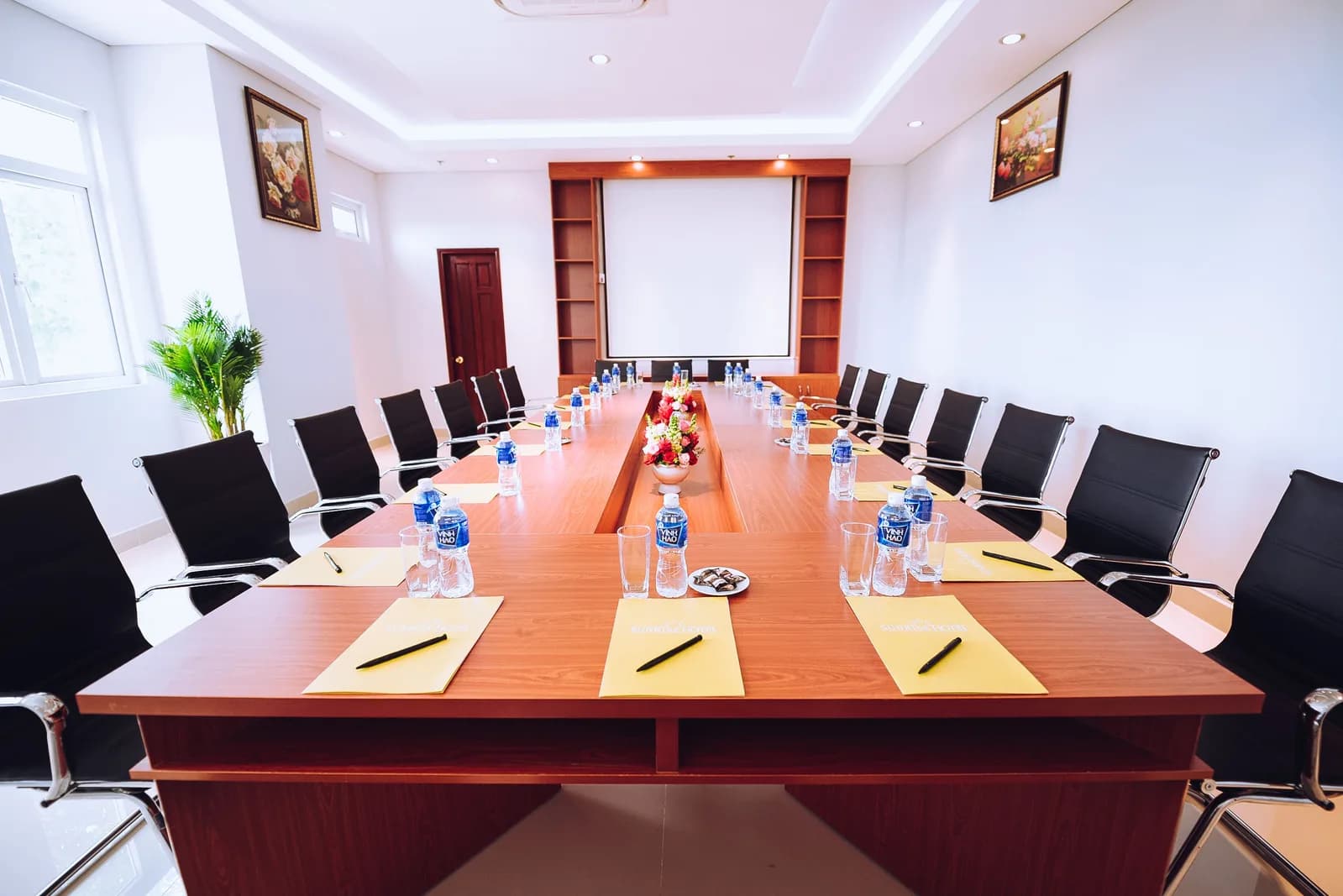 Phòng họp cao cấp