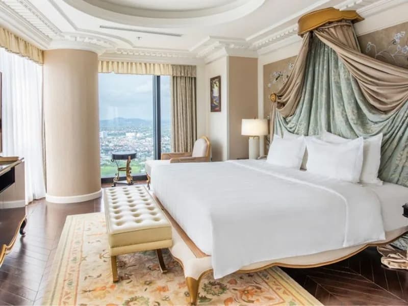 Presidential Suite Panoramic